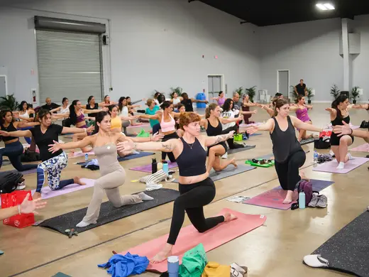 Large yoga class at International Yoga Day Miami